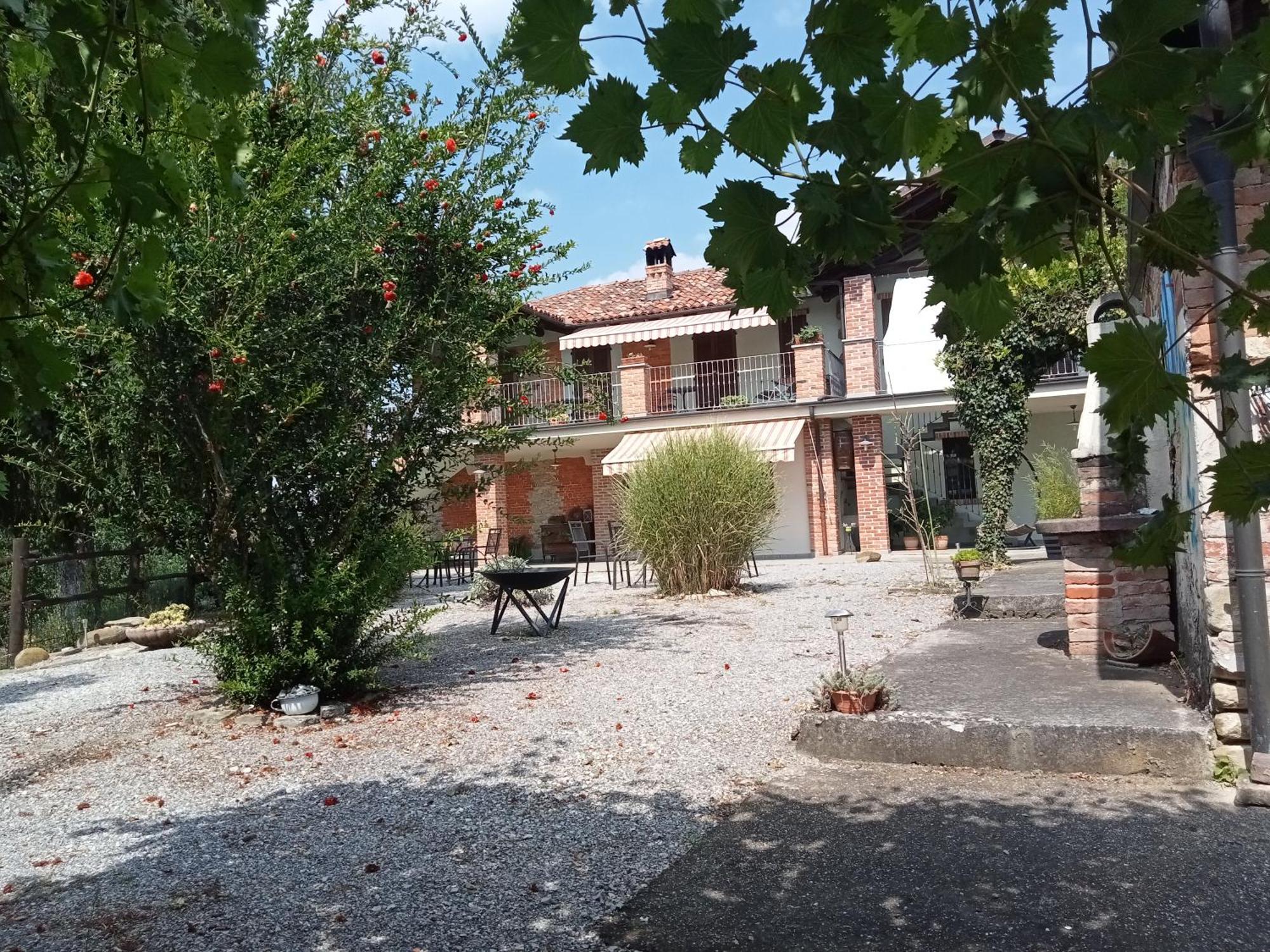 Agriturismo Bric Di Gai Monforte dʼAlba Chambre photo